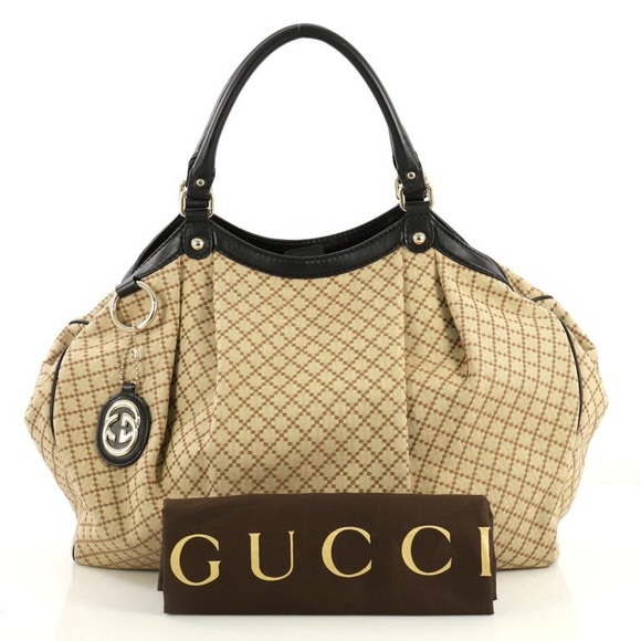 Gucci Handbags - NEW Gucci tote bag